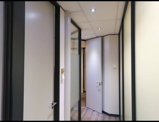 174M² OFFICE FOR SALE IN WESTVILLE